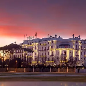 https://grand-hotel-rimini.emilia-romagnahotels.net